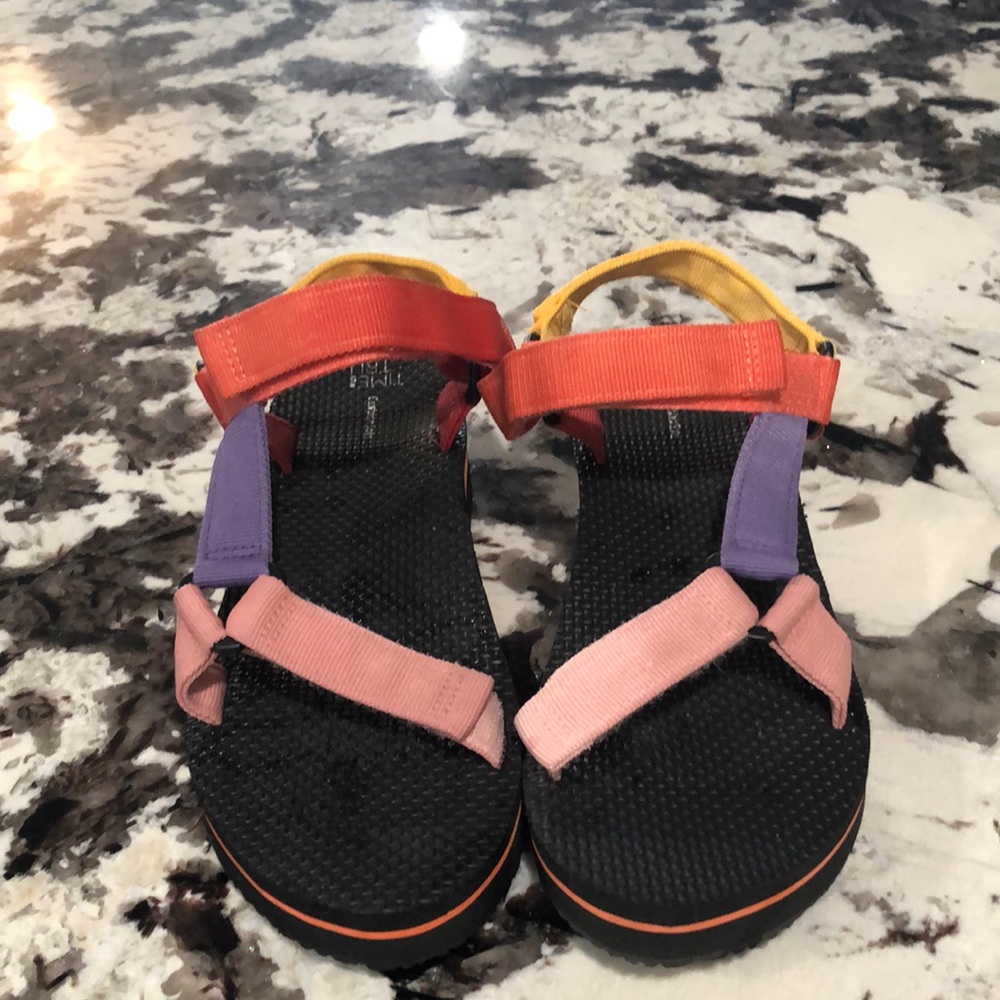 TIME TRU SANDALS